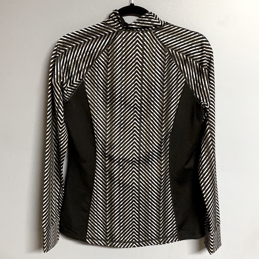 Jacket Ideology Light Weight Performance - image 3